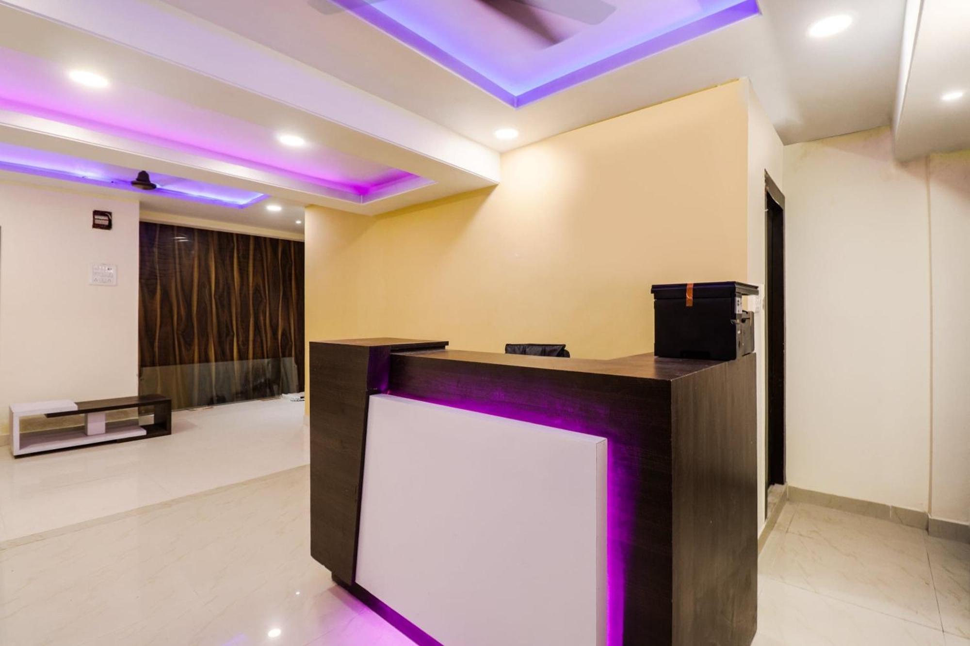 Hotel O Kuber Residency Near Birla Mandir Calcutta Exteriör bild